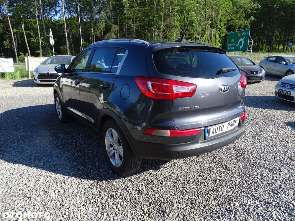 Kia Sportage 1.7 CRDI 2WD ISG Dream-Team Edition - 6