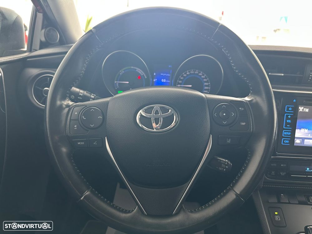 Toyota Auris Touring Sports 1.8 HSD Comfort - 21