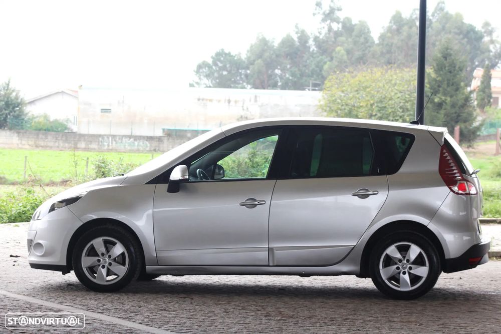 Renault Scénic 1.5 dCi Dynamique S - 12