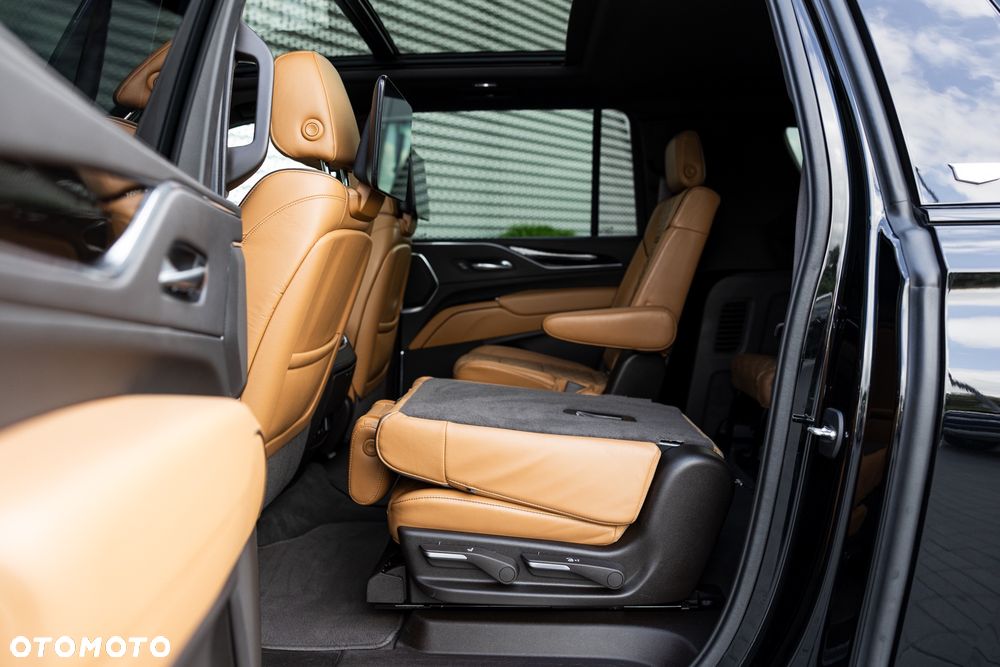 Cadillac Escalade - 24