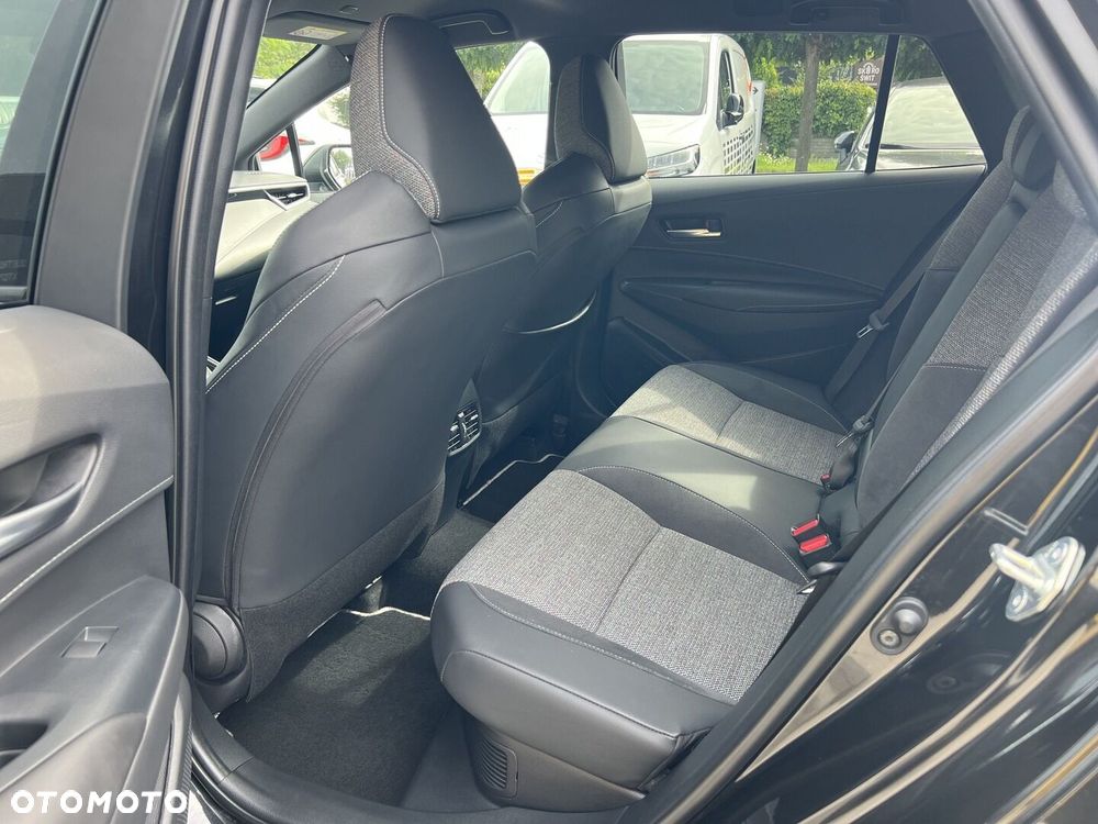 Toyota Corolla 1.8 Hybrid Style - 22