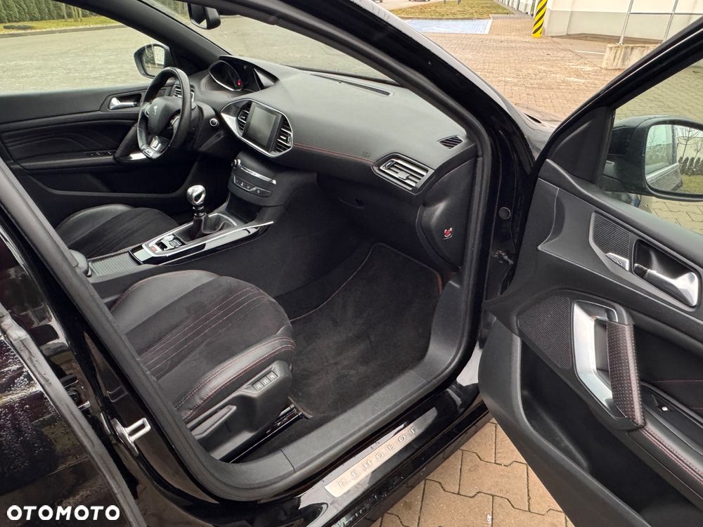 Peugeot 308 1.6 e-THP GT S&S - 14