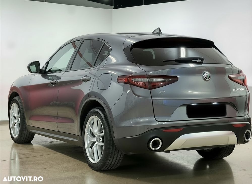 Alfa Romeo Stelvio 2.2 16V AT8-Q4 Super - 4