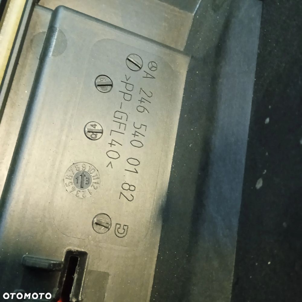 Obudowa bezpieczników A2465400182 - 2