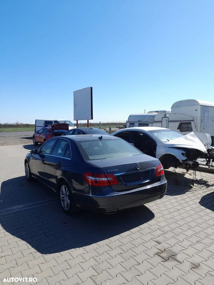 Dezmembram Mercedes-Benz E Class W212 2.2 CDI an fabr. 2012 - 4