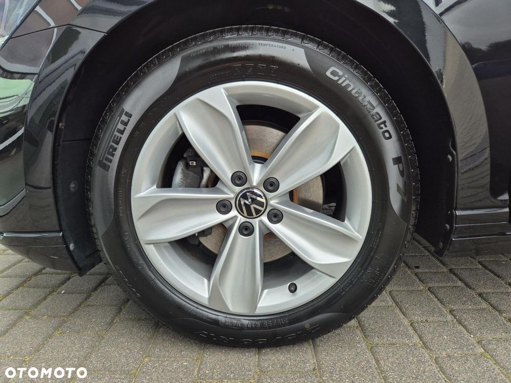 Volkswagen Passat 2.0 TDI Business DSG - 32