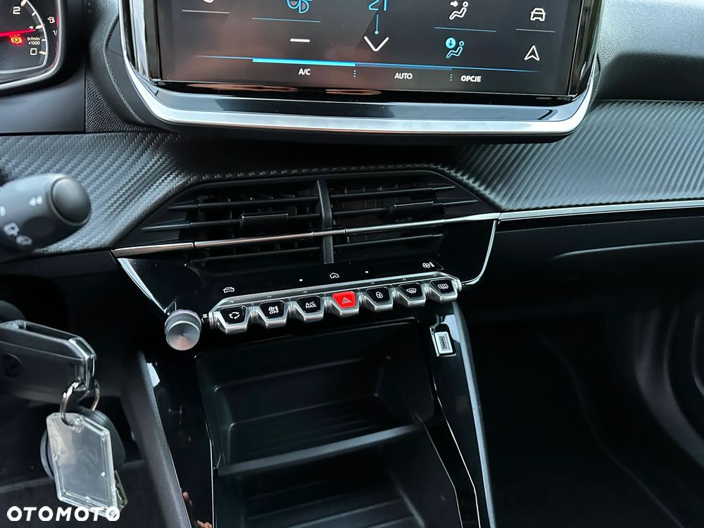 Peugeot 2008 - 14