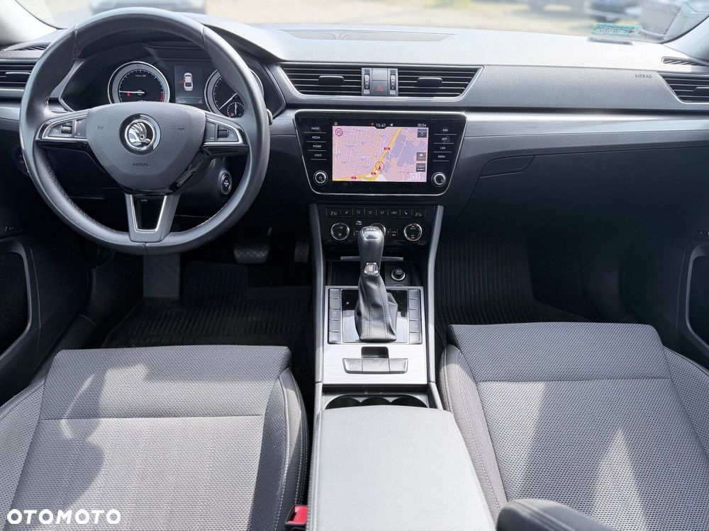 Skoda Superb 2.0 TDI SCR Style DSG - 18