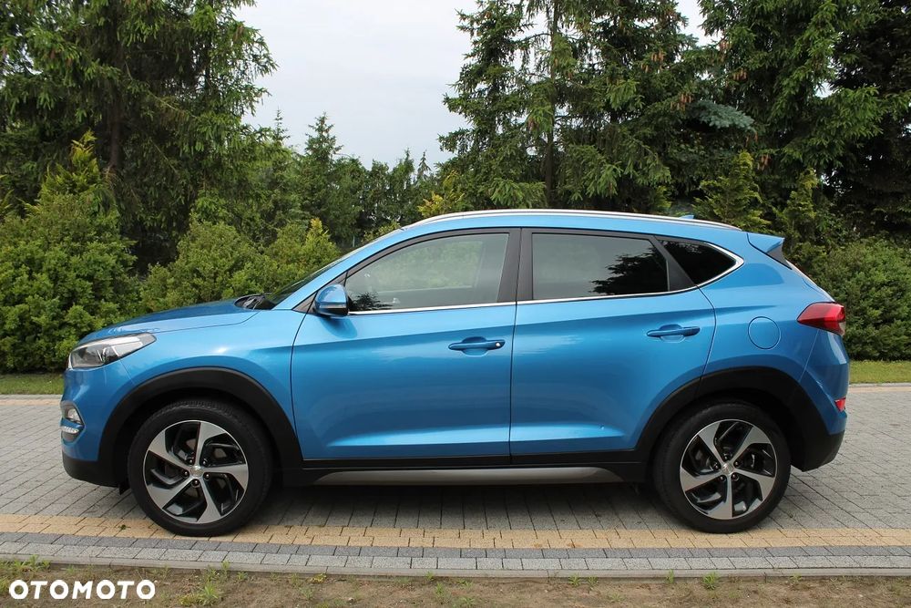 Hyundai Tucson 1.7 CRDI BlueDrive Style 2WD - 9