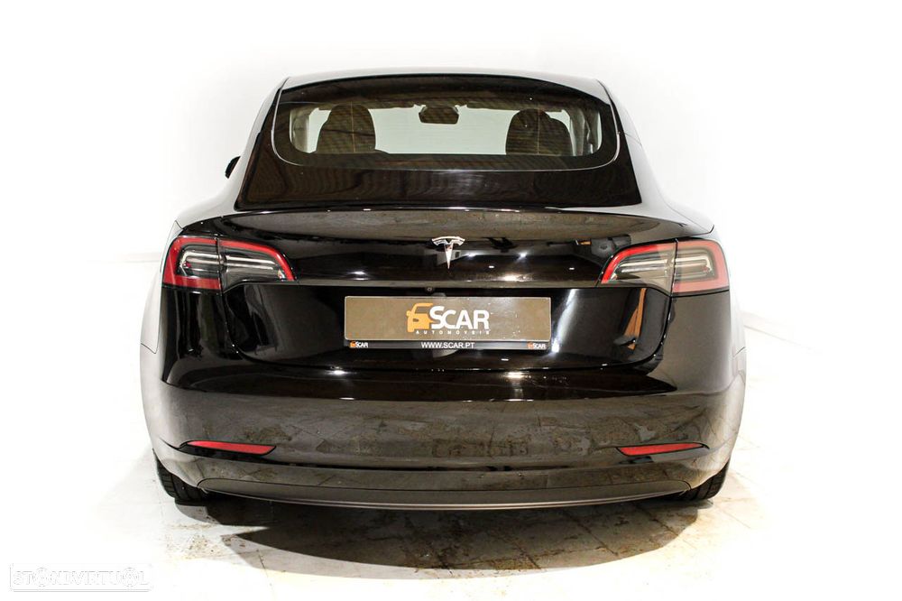 Tesla Model 3 Long Range Tração Traseira - 5