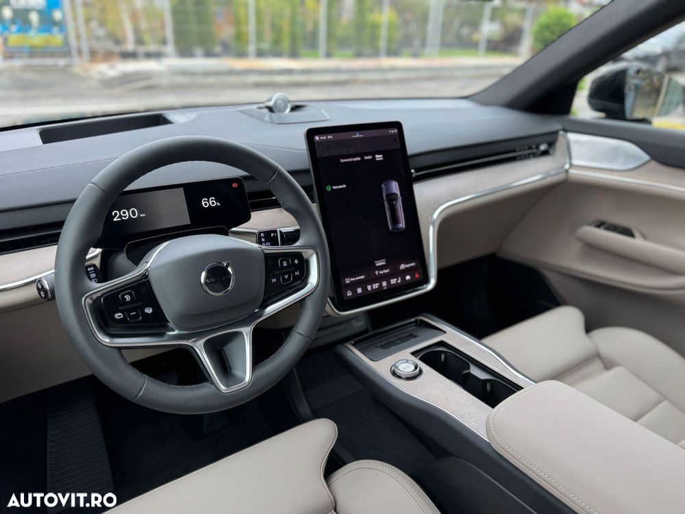 Volvo EX90 - 21