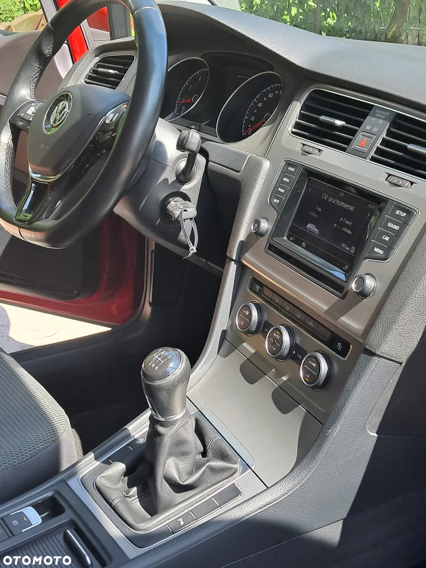 Volkswagen Golf 1.2 TSI BlueMotion Technology Comfortline - 11