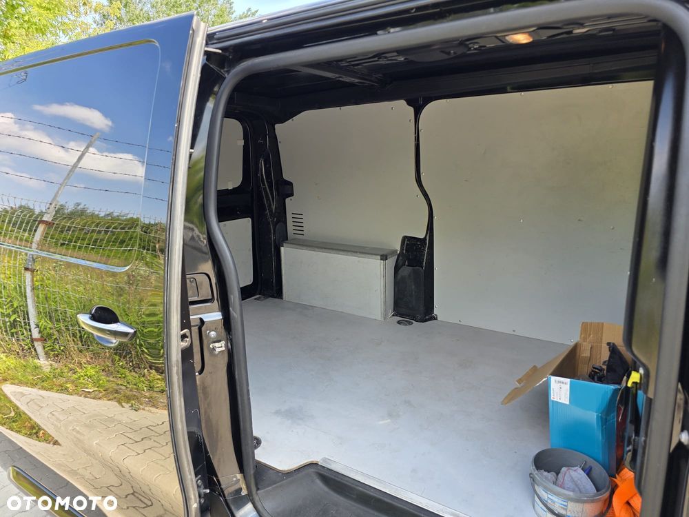 Opel Vivaro - 19