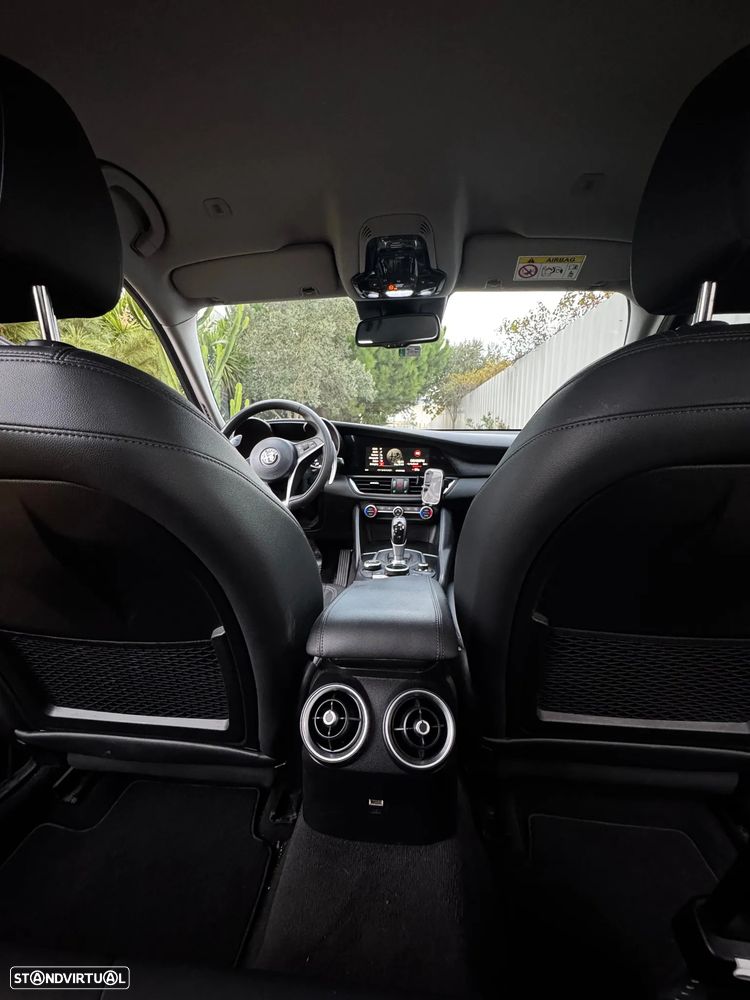 Alfa Romeo Giulia 2.2 D Super AT8 - 10