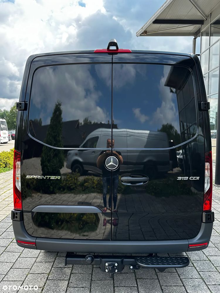 Mercedes-Benz Sprinter - 8