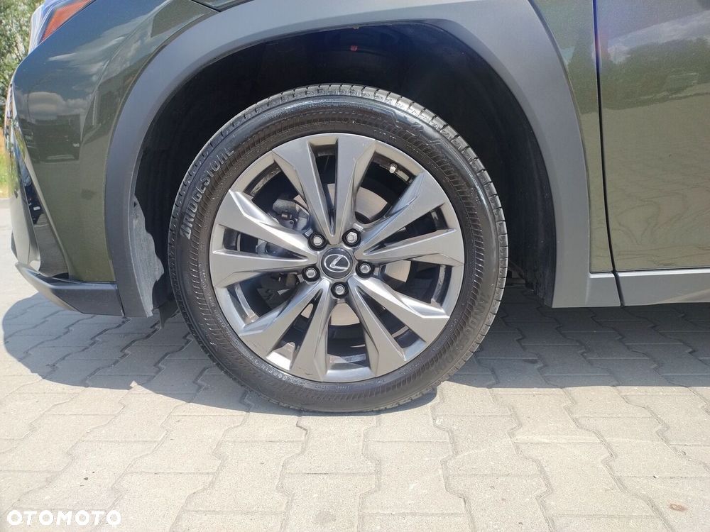 Lexus UX 250h GPF F Sport Design 2WD - 20