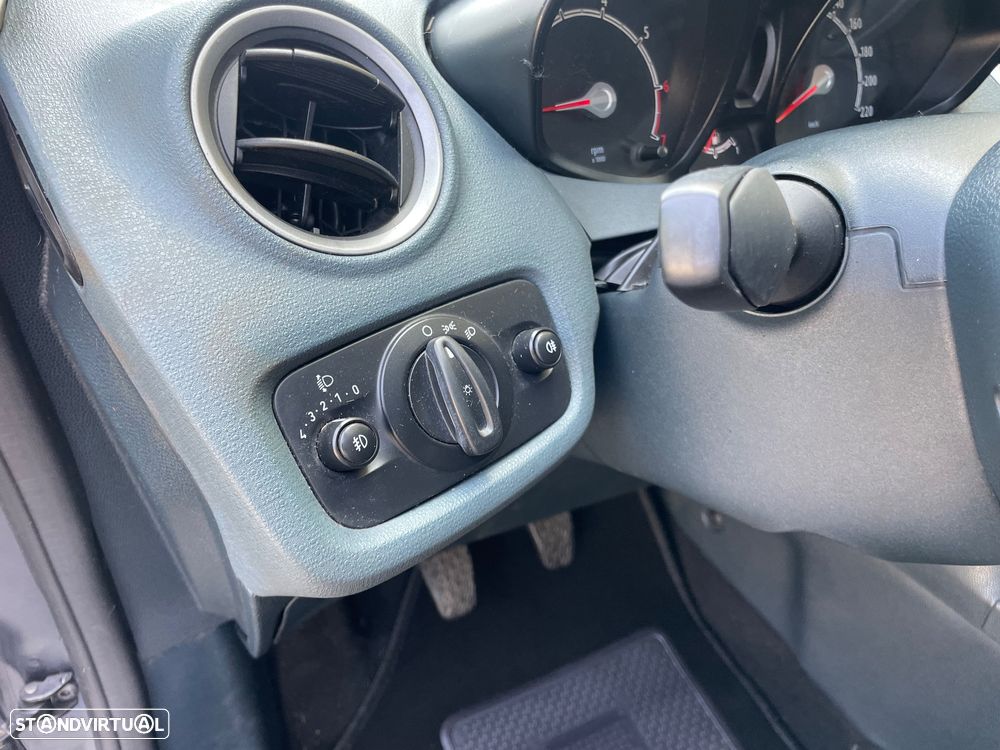 Ford Fiesta 1.25 Trend - 14