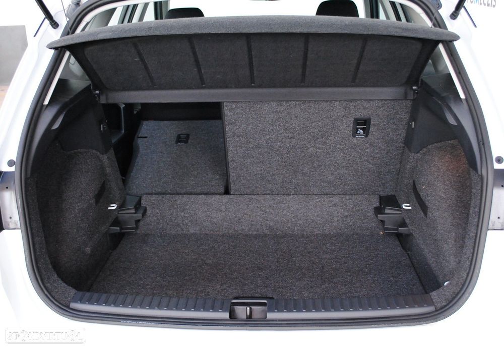 SEAT Arona 1.0 TSI Style DSG - 32