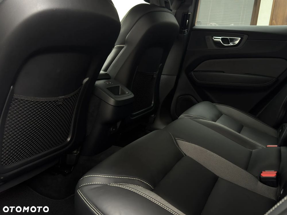 Volvo XC 60 B4 D AWD Geartronic RDesign - 20