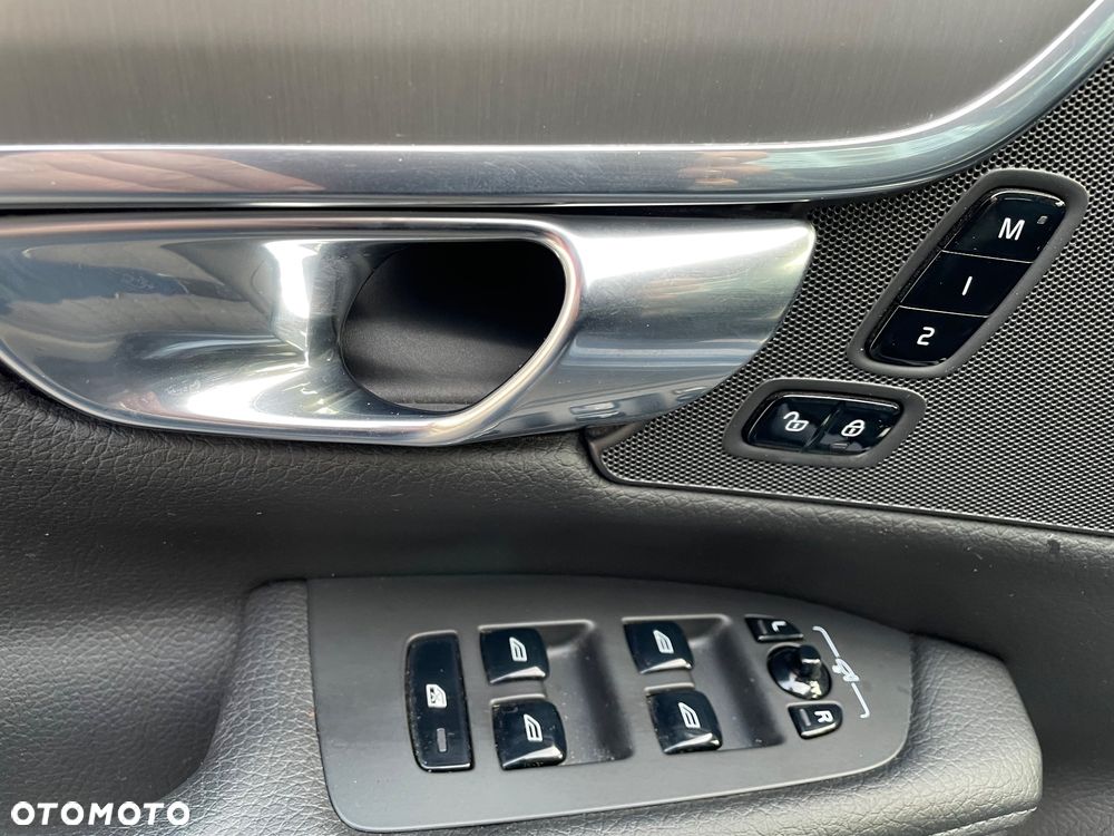 Volvo V90 D4 Geartronic Momentum - 12