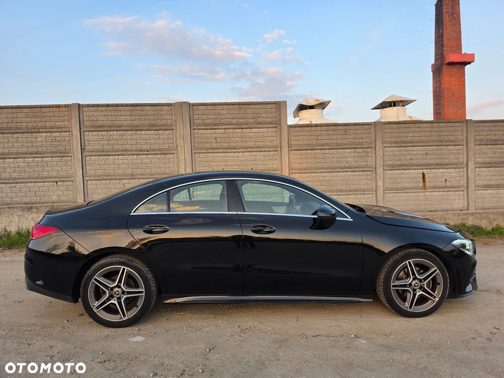 Mercedes-Benz CLA 180 AMG Line - 5