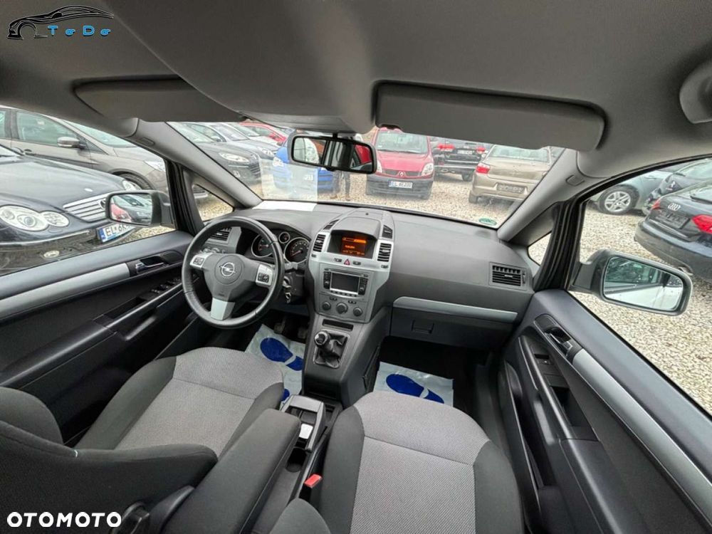 Opel Zafira - 20