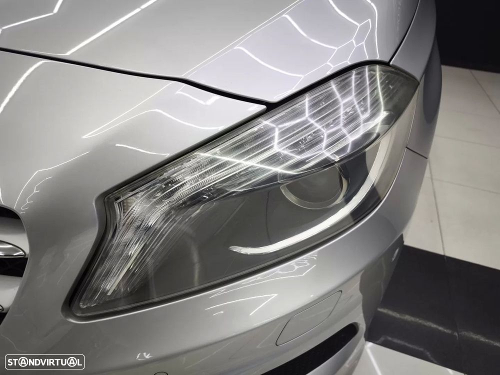 Mercedes-Benz A 180 d AMG Line - 12