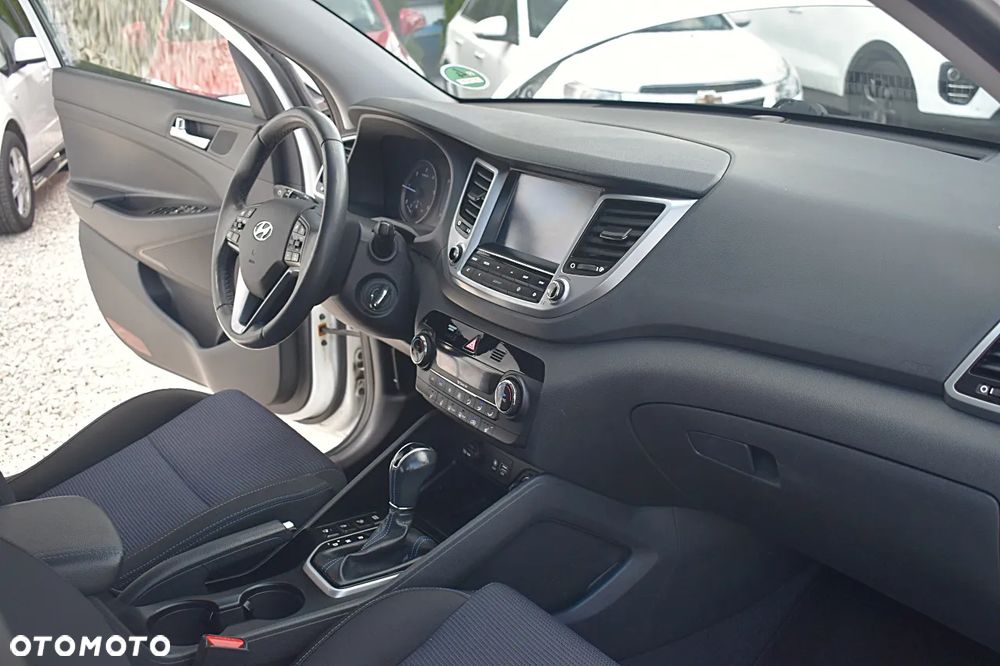 Hyundai Tucson blue 1.7 CRDi 2WD DCT Passion Plus - 23