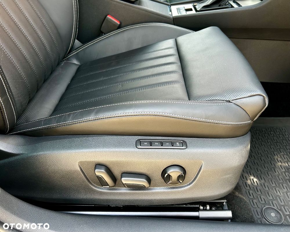 Skoda Superb 2.0 TDI SCR 4x4 L&K DSG - 18