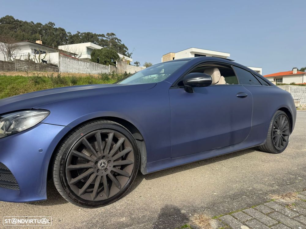 Mercedes-Benz E 220 d AMG Line - 16