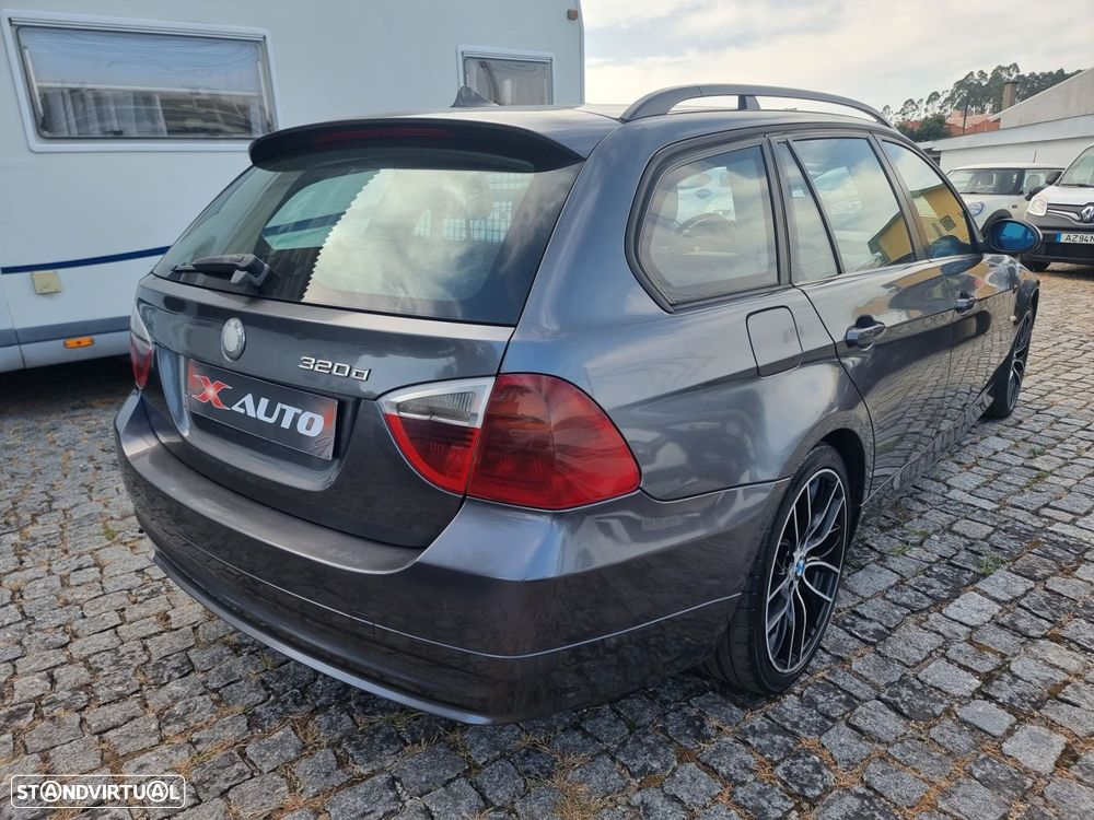 BMW 320 d Touring - 4
