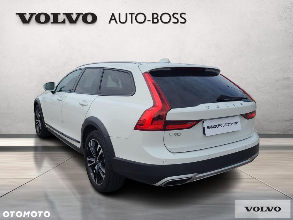 Volvo V90 Cross Country - 5