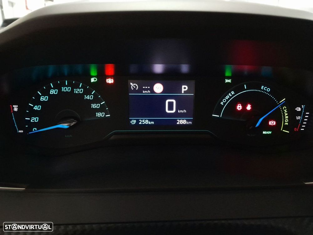 Peugeot e-2008 54 kWh Style - 12
