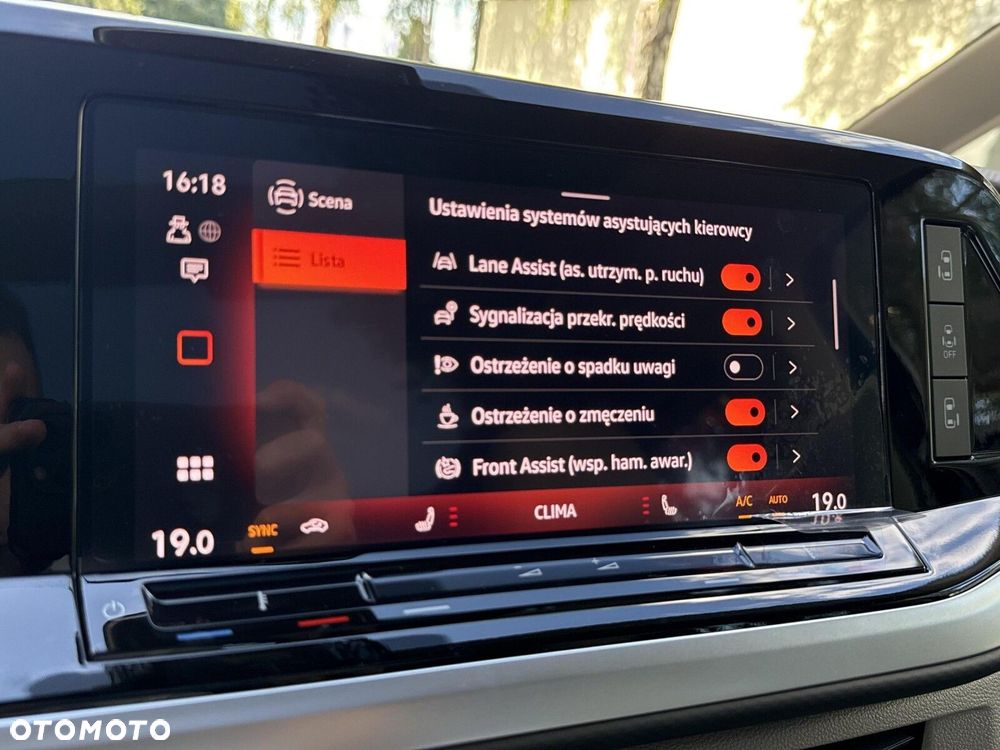 Volkswagen Multivan 2.0 TDI L1 Style DSG - 34