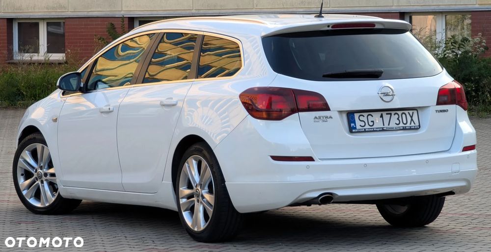 Opel Astra 1.6 T Sport - 2