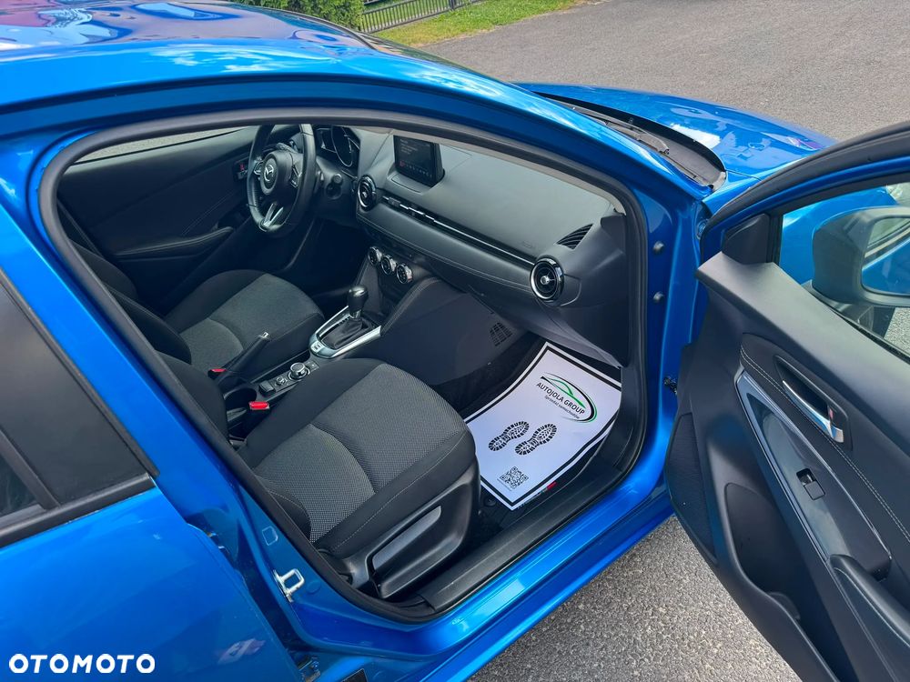 Mazda 2 - 10