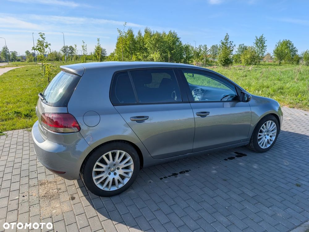 Volkswagen Golf - 3