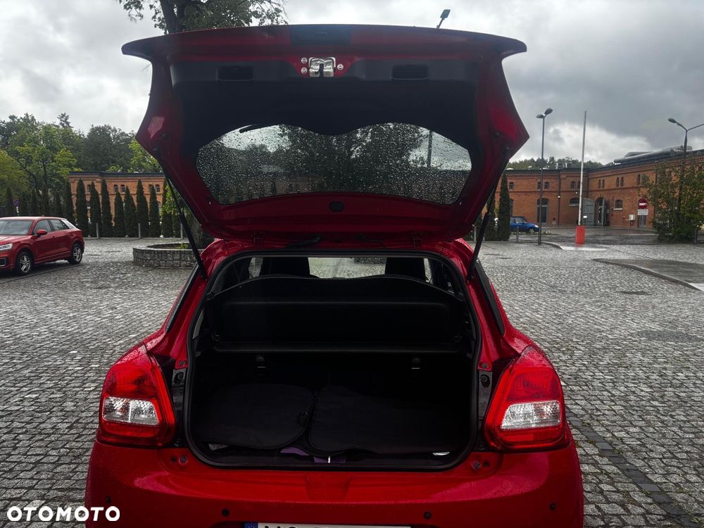 Suzuki Swift 1.2 Premium Plus - 24