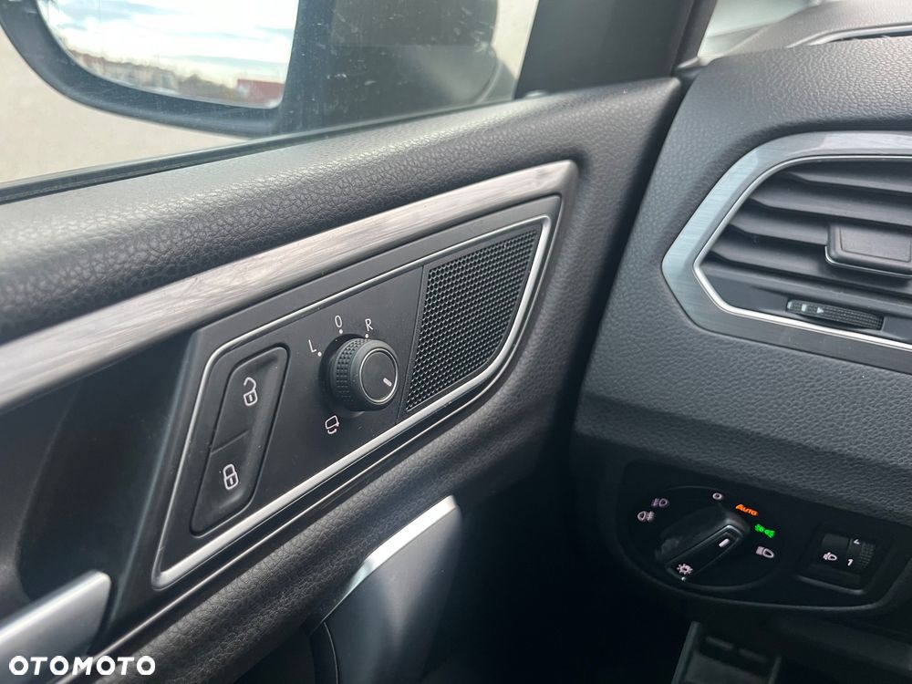 Volkswagen Golf Sportsvan - 13