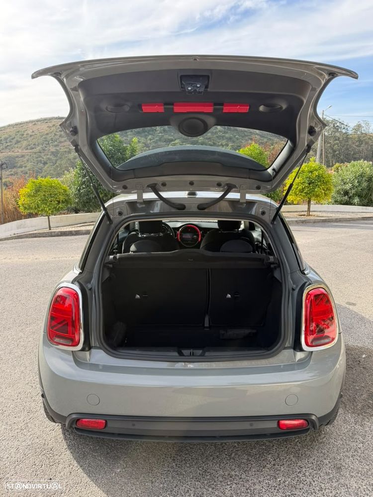 MINI 3 Portas Cooper SE Classic - 13