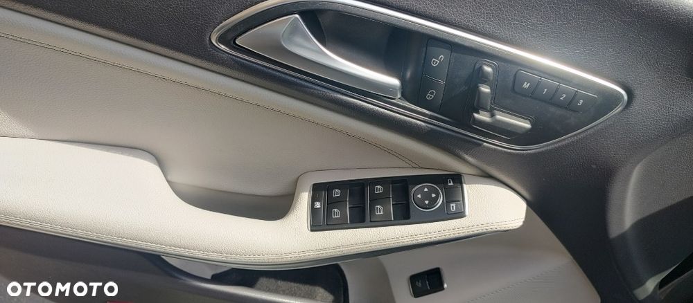 Mercedes-Benz CLA 250 7G-DCT Sport - 11