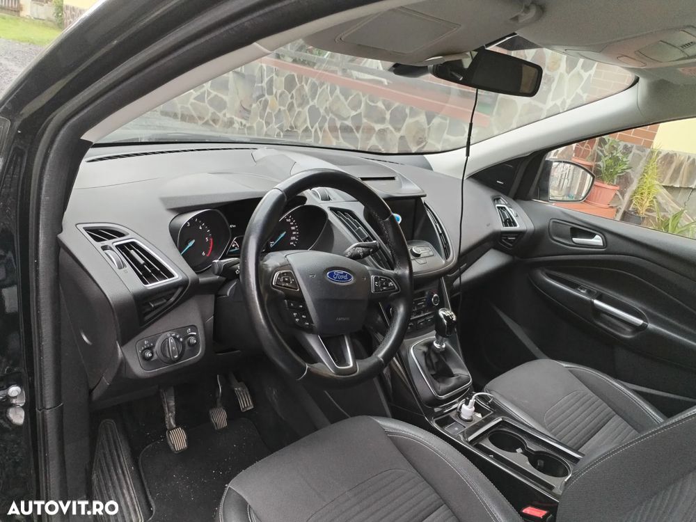 Ford Kuga 2.0 TDCi 2WD ST-Line - 5