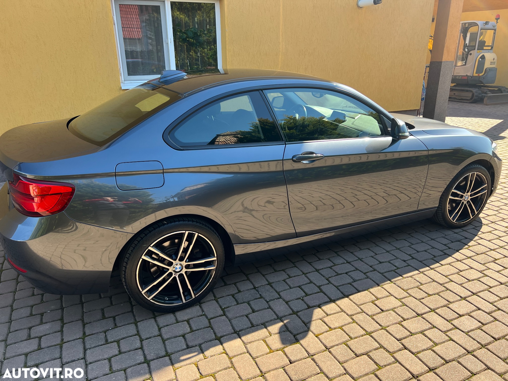 BMW Seria 2 220d Coupe Aut. - 2