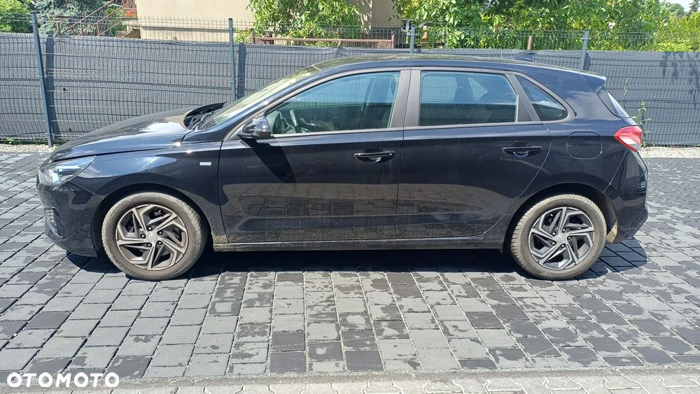 Hyundai i30 1.0 T-GDI 48V-Hybrid Connect & Go - 4