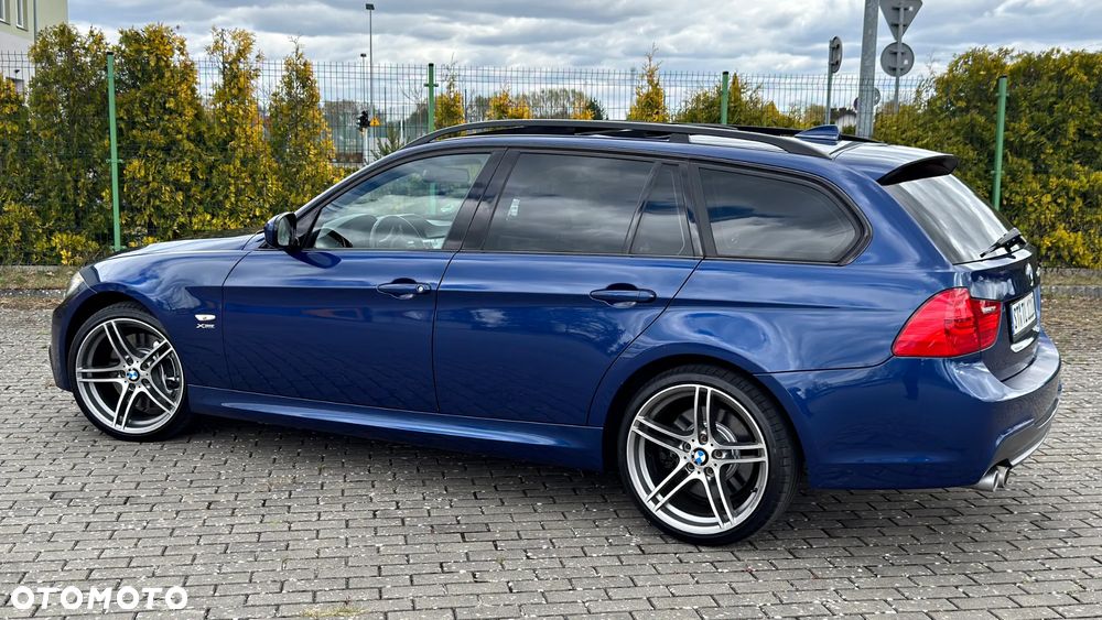 BMW Seria 3 330d xDrive DPF Edition Sport - 4