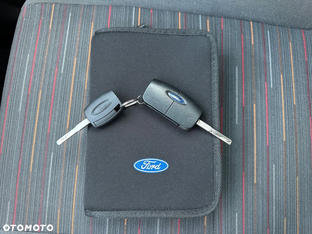 Ford C-MAX 1.6 Gold X - 23