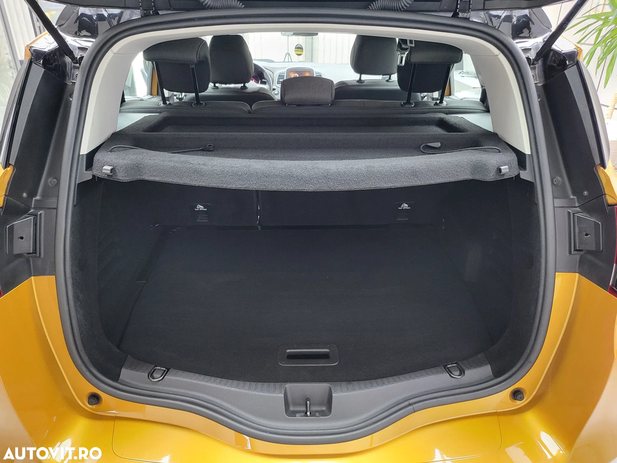 Renault Scenic BLUE dCi 120 EDC Deluxe-Paket LIMITED - 17