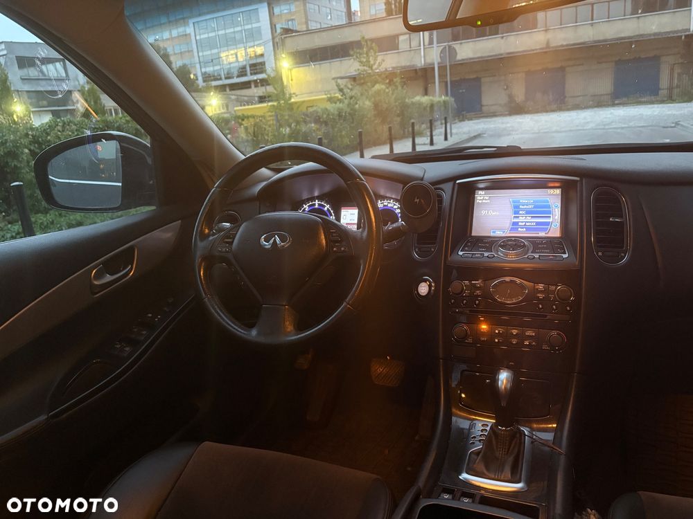 Infiniti EX EX30d - 9