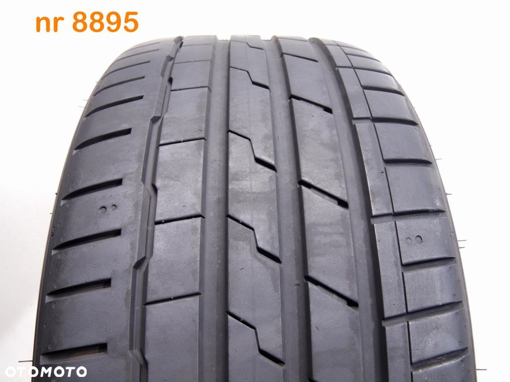 Hankook iON evo K127 235/40 R19 - 1