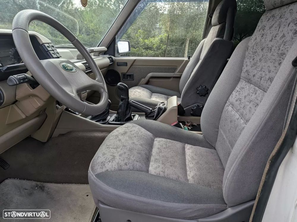 Land Rover Discovery 2.5 TDi - 11